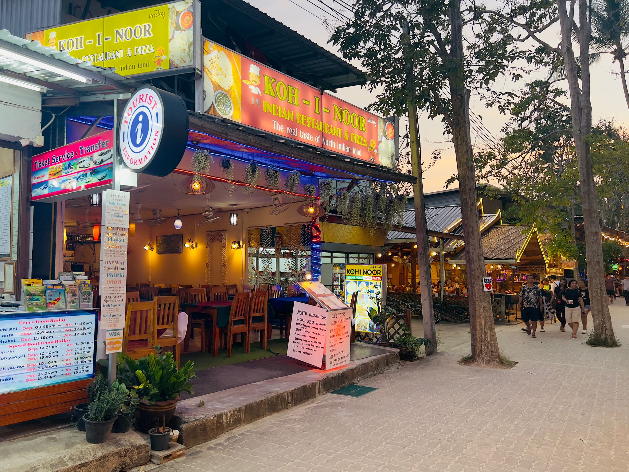 Kohinoor Indian Restaurant & Pizza